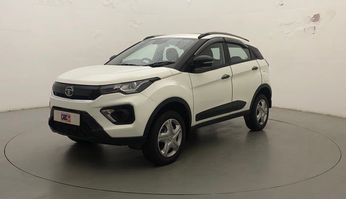 2022 Tata NEXON XM PLUS SUNROOF PETROL, Petrol, Manual, 7,600 km, Left Front Diagonal