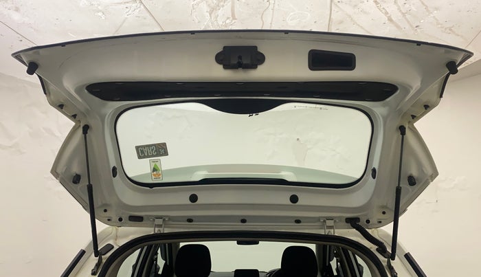 2022 Tata NEXON XM PLUS SUNROOF PETROL, Petrol, Manual, 7,600 km, Boot Door Open