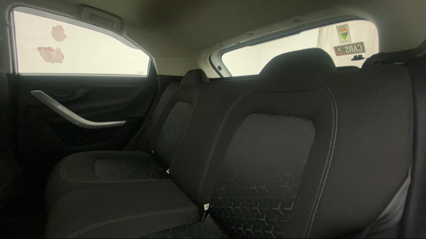 2022 Tata NEXON XM PLUS SUNROOF PETROL, Petrol, Manual, 7,600 km, Right Side Rear Door Cabin