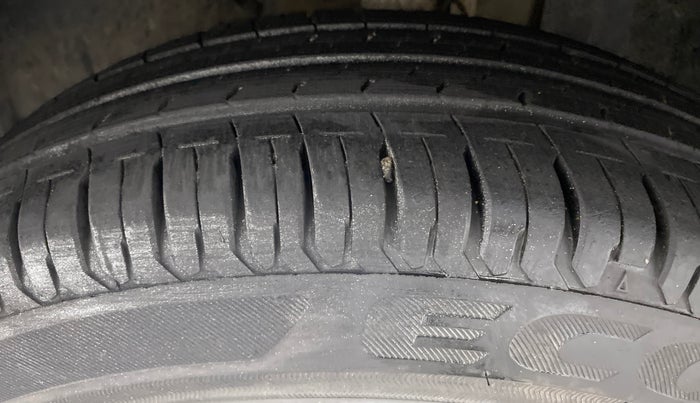 2021 Tata ALTROZ XE 1.2, Petrol, Manual, 19,164 km, Left Front Tyre Tread