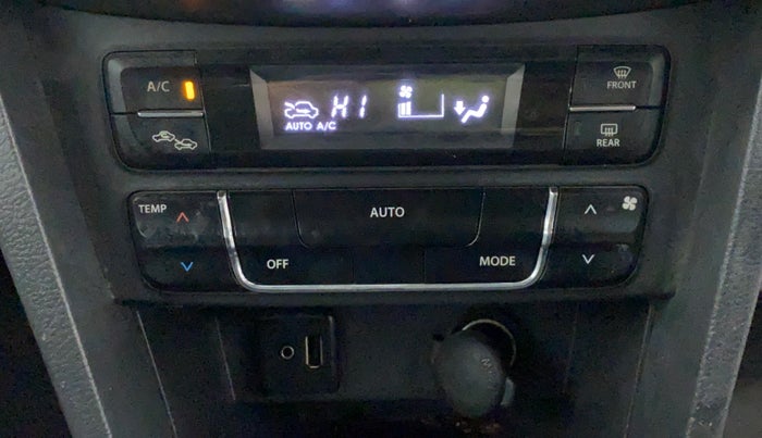 2018 Maruti Vitara Brezza ZDI PLUS DUAL TONE, Diesel, Manual, 48,535 km, Automatic Climate Control