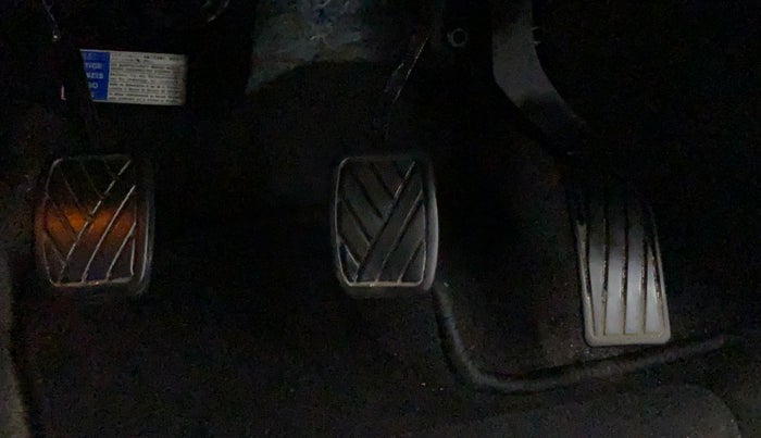 2018 Maruti Vitara Brezza ZDI PLUS DUAL TONE, Diesel, Manual, 48,535 km, Pedals