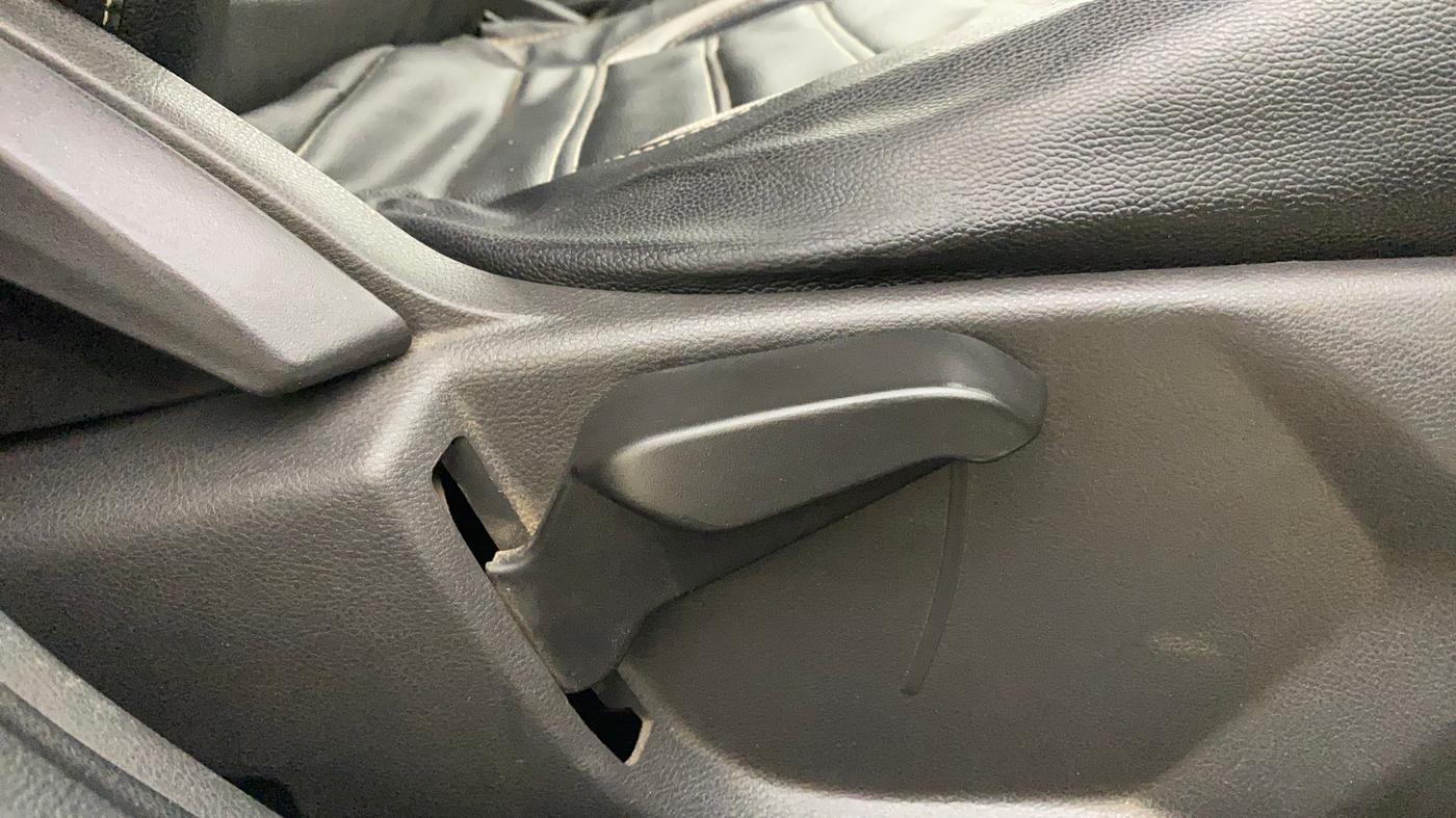 2016 Ford New Figo TITANIUM 1.2 PETROL MT, Petrol, Manual, 1,12,022 km, Driver Side Adjustment Panel