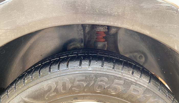 2017 Hyundai Creta SX PLUS 1.6 PETROL, Petrol, Manual, 83,575 km, Left Rear Tyre Tread