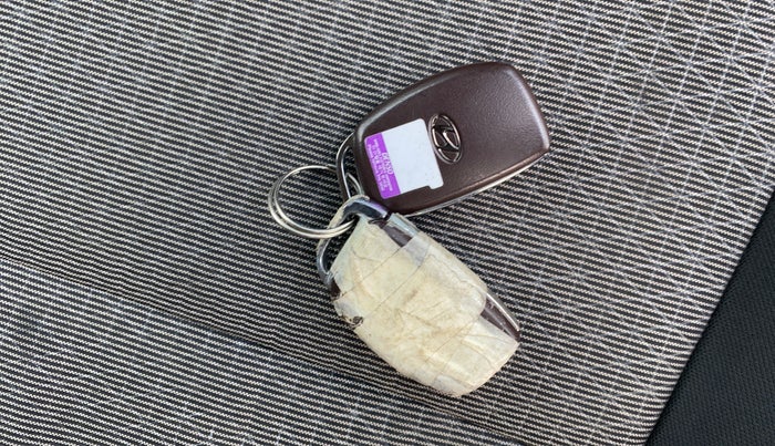 2017 Hyundai Creta SX PLUS 1.6 PETROL, Petrol, Manual, 83,575 km, Key Close Up