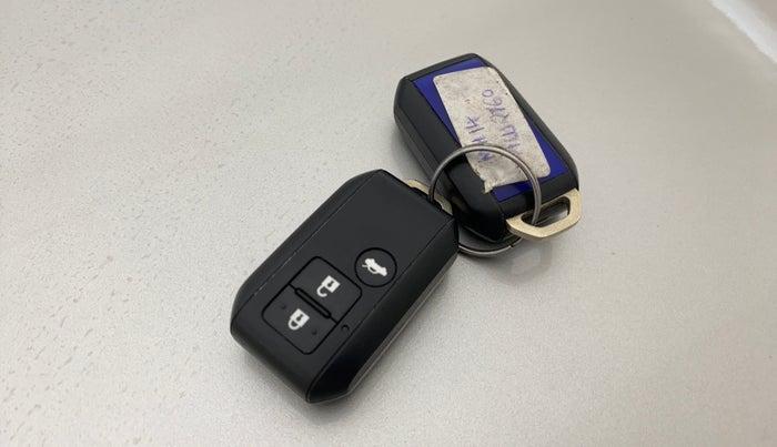 2019 Maruti Dzire ZXI AMT, Petrol, Automatic, 35,266 km, Key Close Up