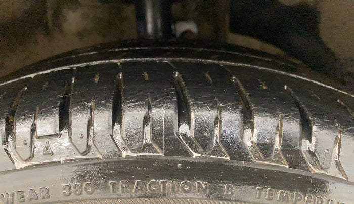 2019 Maruti Dzire ZXI AMT, Petrol, Automatic, 35,266 km, Right Front Tyre Tread