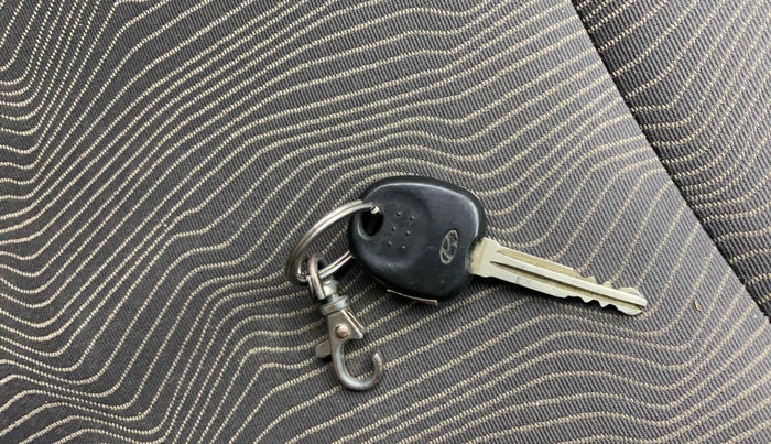 2013 Hyundai Eon D-LITE+, Petrol, Manual, 49,131 km, Key Close Up