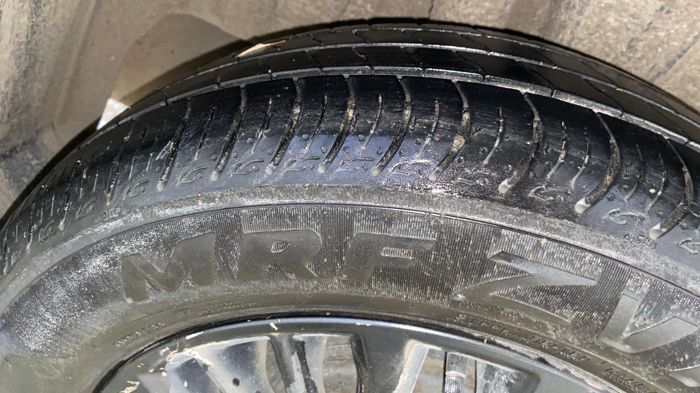 2019 Maruti XL6 ALPHA AT, Petrol, Automatic, 1,03,970 km, Right Rear Tyre Tread