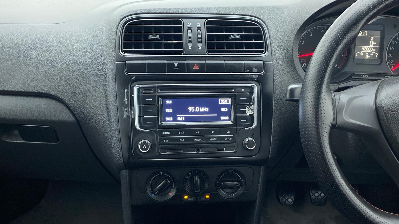 2019 Volkswagen Polo COMFORTLINE 1.0L MPI, Petrol, Manual, 42,600 km, Air Conditioner