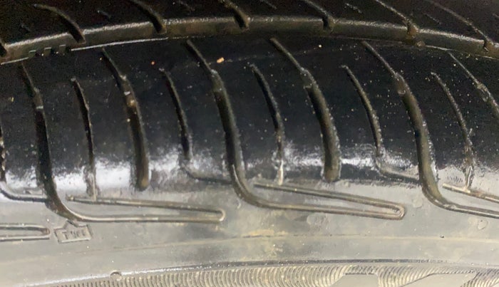 2015 Maruti Alto K10 VXI AMT, Petrol, Automatic, 75,228 km, Left Rear Tyre Tread