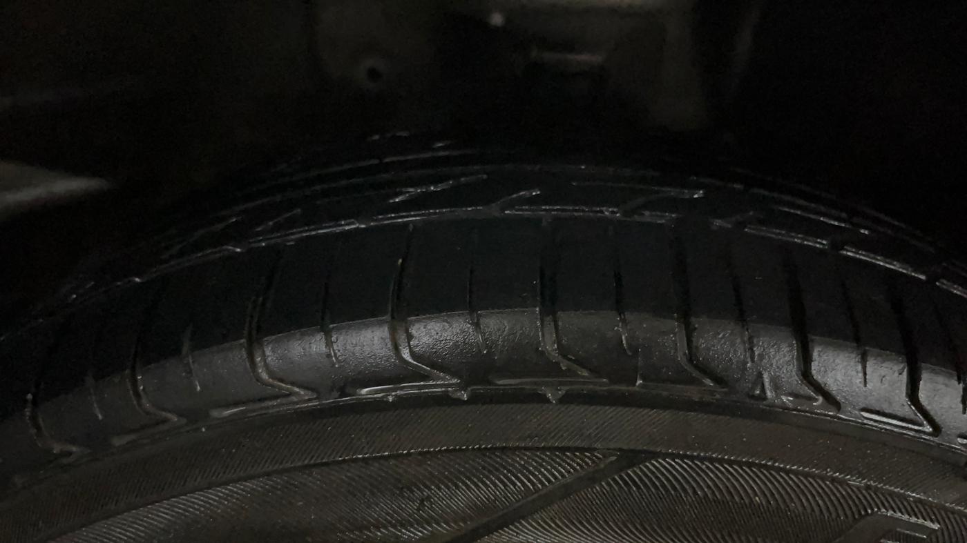 2024 Maruti New Wagon-R VXI 1.0, Petrol, Manual, 31,340 km, Right Front Tyre Tread