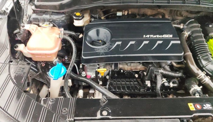 2022 KIA CARENS PRESTIGE PLUS 1.4 PETROL 7 STR, Petrol, Manual, 1,21,761 km, Engine View - Right