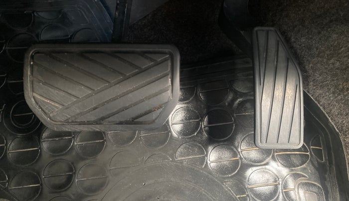 2016 Maruti Celerio VXI AMT, Petrol, Automatic, 59,049 km, Pedals