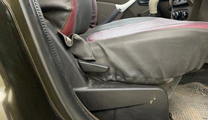 2018 Renault Duster RXS PETROL, Petrol, Manual, 44,332 km, Driver Side Adjustment Panel