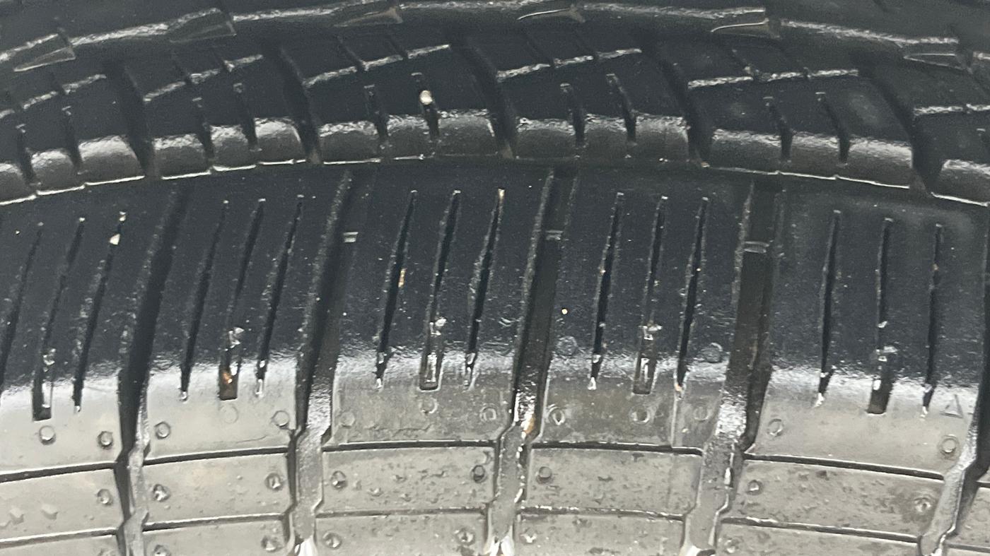 2017 Renault Duster RXS CVT, Petrol, Automatic, 62,293 km, Right Front Tyre Tread