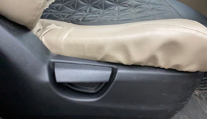 2019 Hyundai NEW SANTRO SPORTZ AMT, Petrol, Automatic, 37,742 km, Driver Side Adjustment Panel