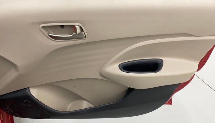 2019 Hyundai NEW SANTRO SPORTZ AMT, Petrol, Automatic, 37,742 km, Driver Side Door Panels Control