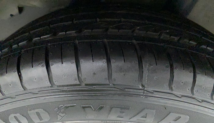 2017 Honda WR-V 1.2 i-VTEC VX MT, Petrol, Manual, 47,429 km, Left Rear Tyre Tread