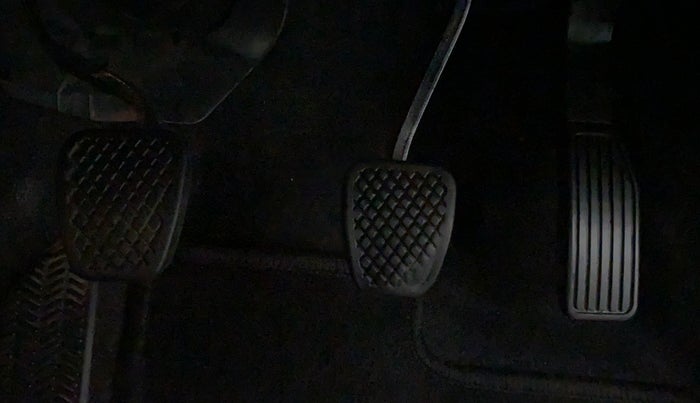 2017 Honda WR-V 1.2 i-VTEC VX MT, Petrol, Manual, 47,429 km, Pedals