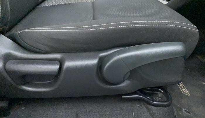 2017 Honda WR-V 1.2 i-VTEC VX MT, Petrol, Manual, 47,429 km, Driver Side Adjustment Panel