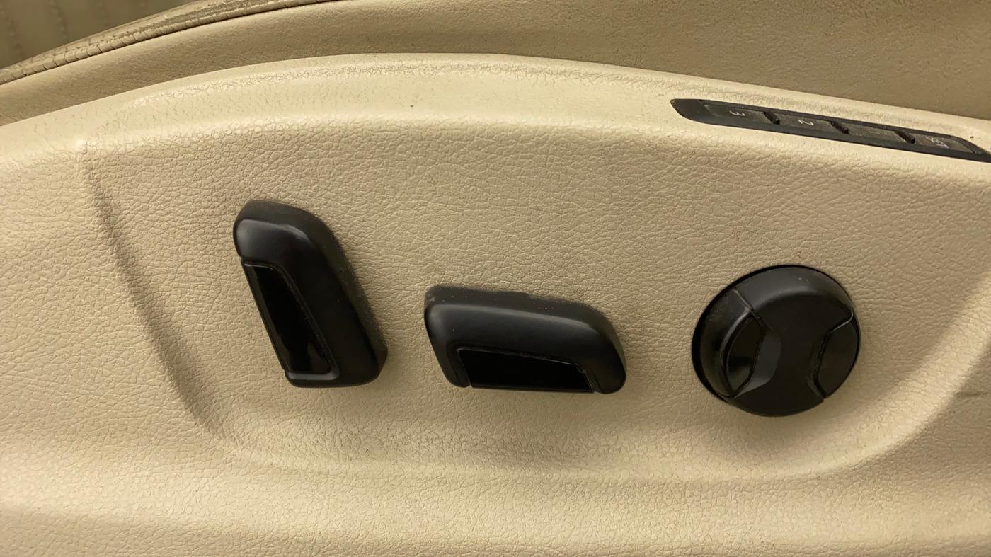 2019 Skoda Octavia L&K 1.8 TSI AT, Petrol, Automatic, 74,740 km, Driver Side Adjustment Panel
