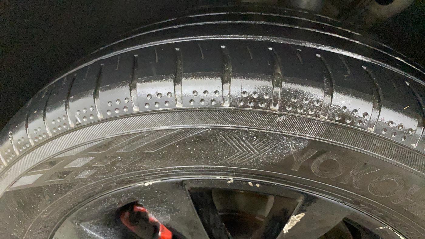 2019 Skoda Octavia L&K 1.8 TSI AT, Petrol, Automatic, 74,740 km, Left Front Tyre Tread