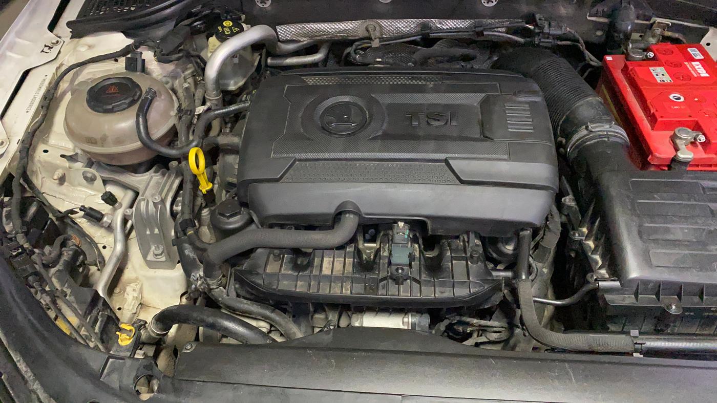 2019 Skoda Octavia L&K 1.8 TSI AT, Petrol, Automatic, 74,740 km, Engine View - Right