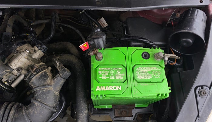 2014 Hyundai i10 MAGNA 1.1, Petrol, Manual, 84,121 km, Engine View - Left