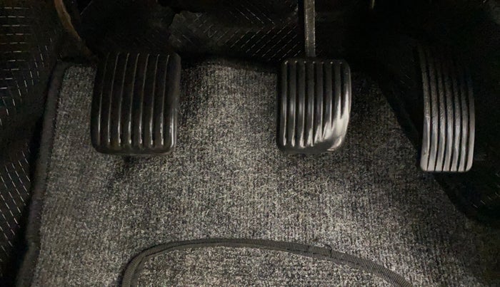 2014 Hyundai i10 MAGNA 1.1, Petrol, Manual, 84,121 km, Pedals