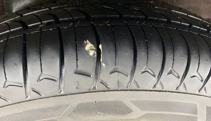 2014 Hyundai i10 MAGNA 1.1, Petrol, Manual, 84,121 km, Left Rear Tyre Tread