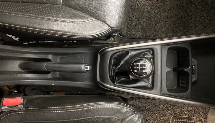 2020 Maruti XL6 ALPHA MT, Petrol, Manual, 1,39,988 km, Gear Lever