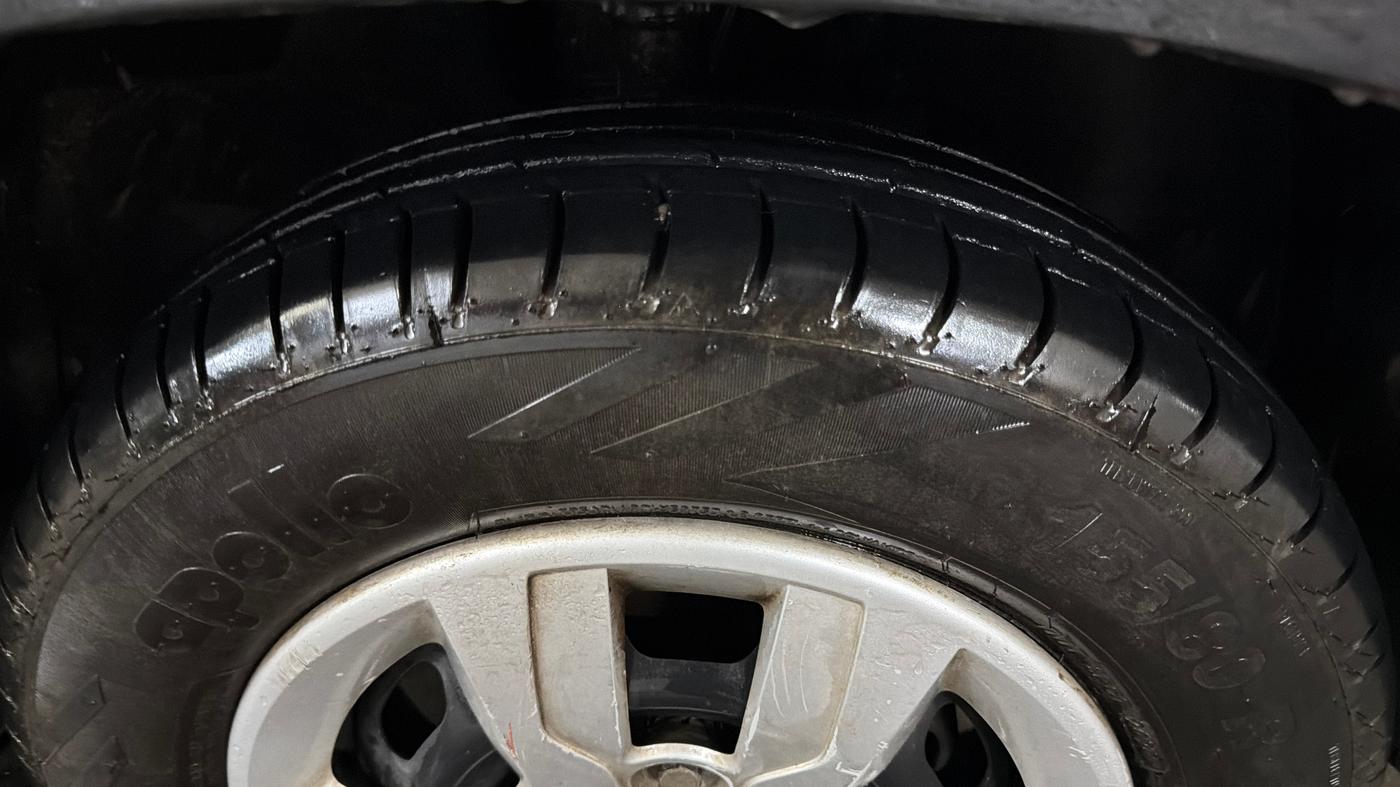 2018 Renault Kwid RXT 1.0 AMT (O), Petrol, Automatic, 52,819 km, Right Front Tyre Tread