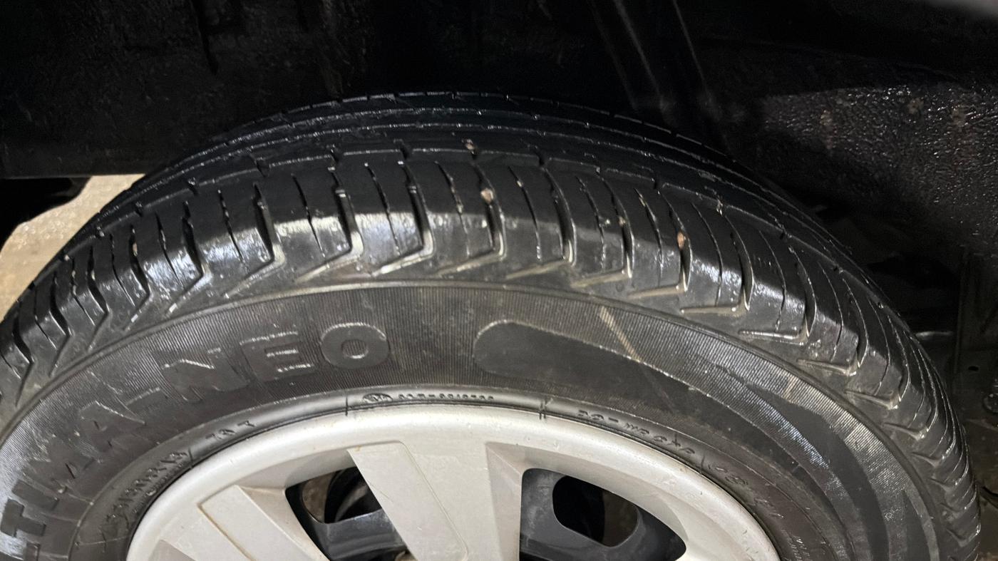 2018 Renault Kwid RXT 1.0 AMT (O), Petrol, Automatic, 52,819 km, Right Rear Tyre Tread