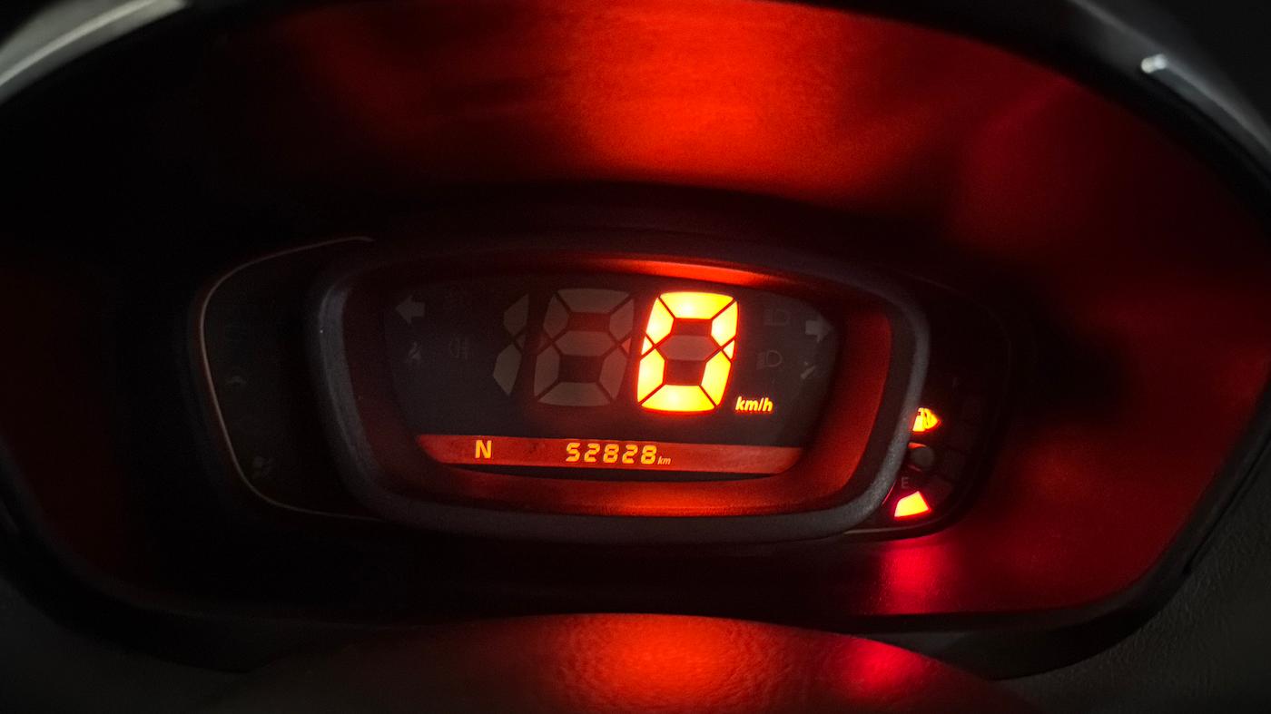 2018 Renault Kwid RXT 1.0 AMT (O), Petrol, Automatic, 52,819 km, Odometer Image