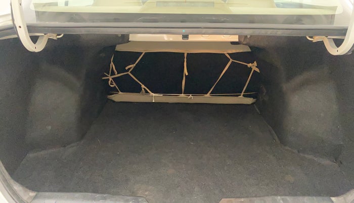 2016 Maruti Ciaz VXI (O), Petrol, Manual, 75,488 km, Boot Inside