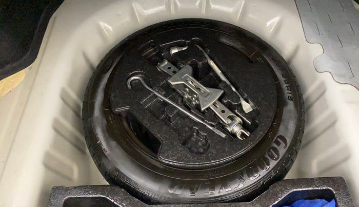 2016 Maruti Ciaz VXI (O), Petrol, Manual, 75,488 km, Spare Tyre