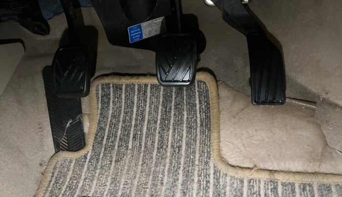 2019 Maruti Ciaz ALPHA 1.5 SHVS PETROL, Petrol, Manual, 32,434 km, Pedals