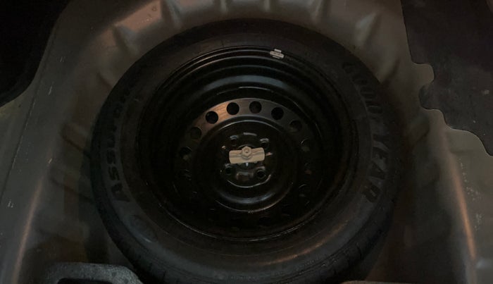 2019 Maruti Ciaz ALPHA 1.5 SHVS PETROL, Petrol, Manual, 32,434 km, Spare Tyre