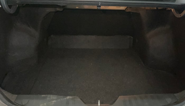 2019 Maruti Ciaz ALPHA 1.5 SHVS PETROL, Petrol, Manual, 32,434 km, Boot Inside