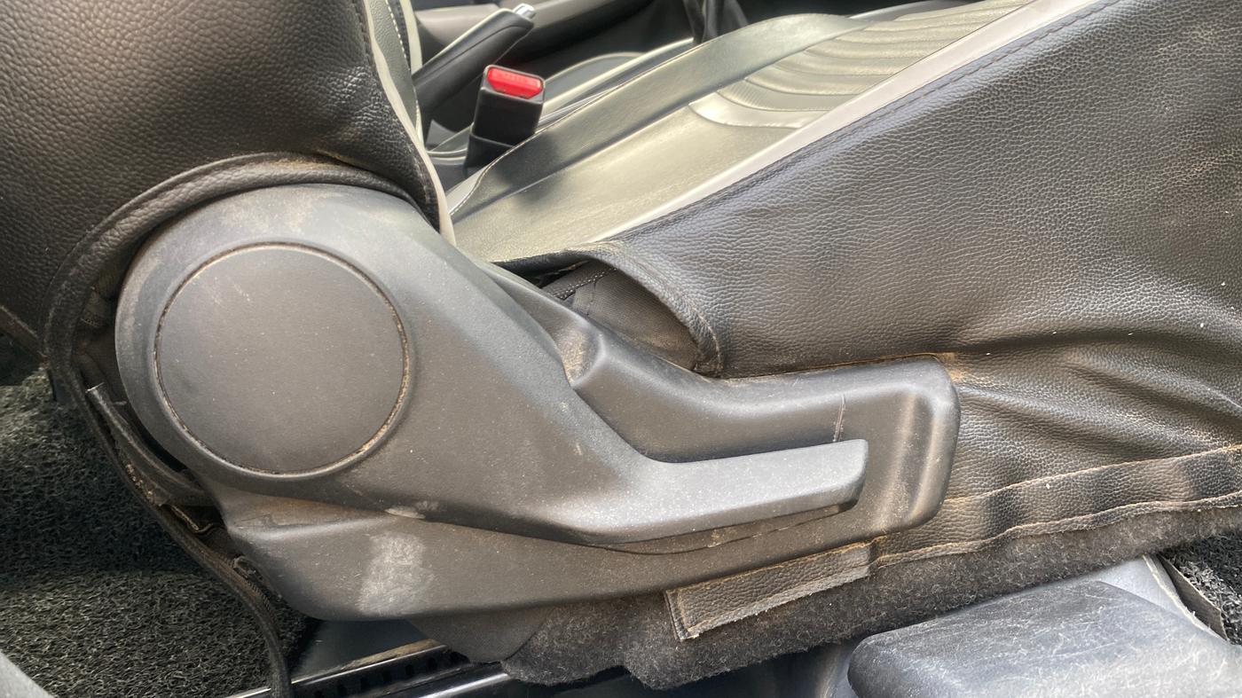 2020 Maruti Baleno DELTA PETROL 1.2, Petrol, Manual, 1,14,260 km, Driver Side Adjustment Panel
