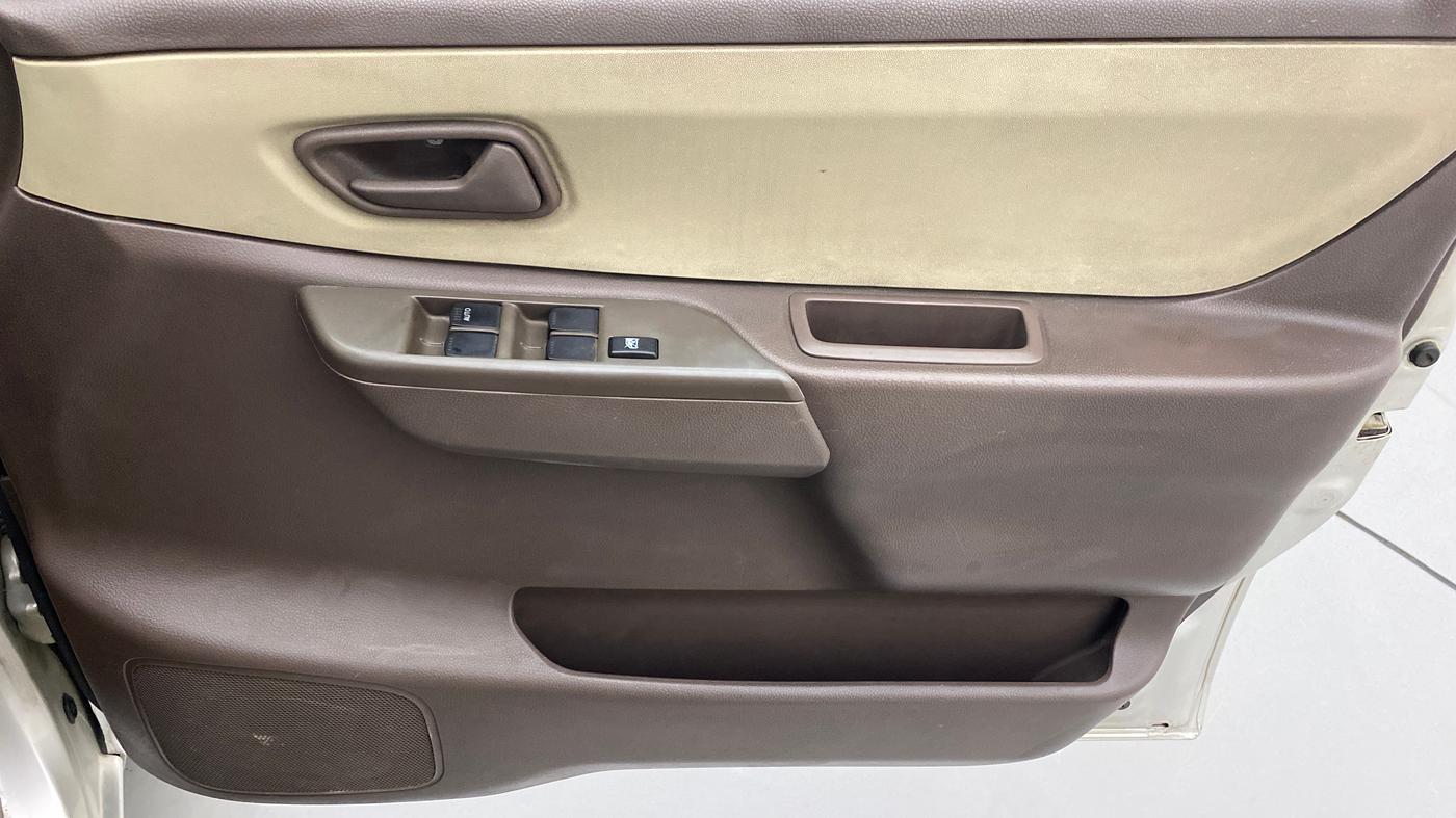 2010 Maruti Zen Estilo VXI, Petrol, Manual, 82,224 km, Driver Side Door Panels Control
