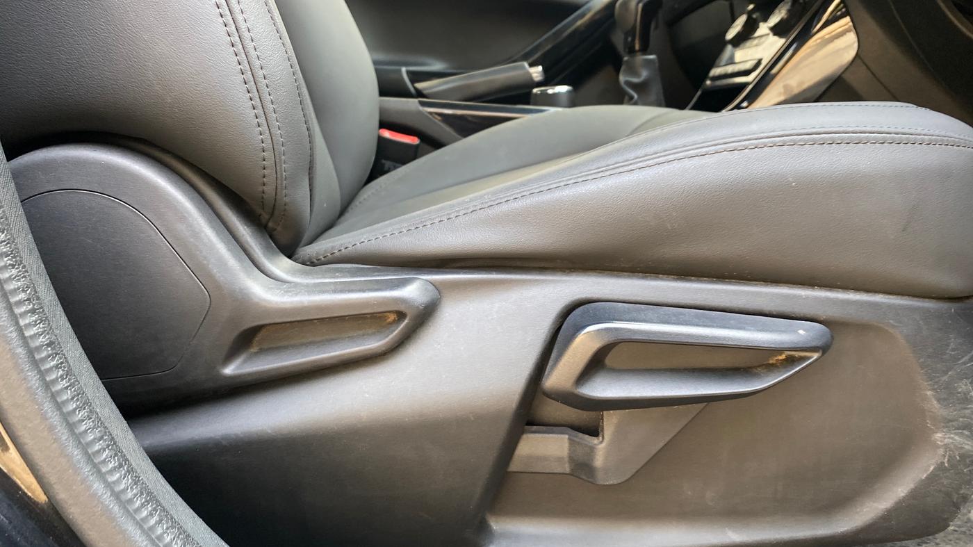 2021 Tata NEXON XZ PLUS PETROL DARK EDITION, Petrol, Manual, 1,07,792 km, Driver Side Adjustment Panel