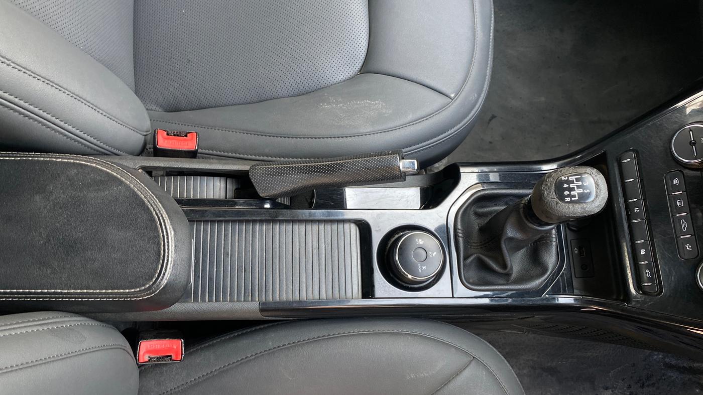 2021 Tata NEXON XZ PLUS PETROL DARK EDITION, Petrol, Manual, 1,07,792 km, Gear Lever