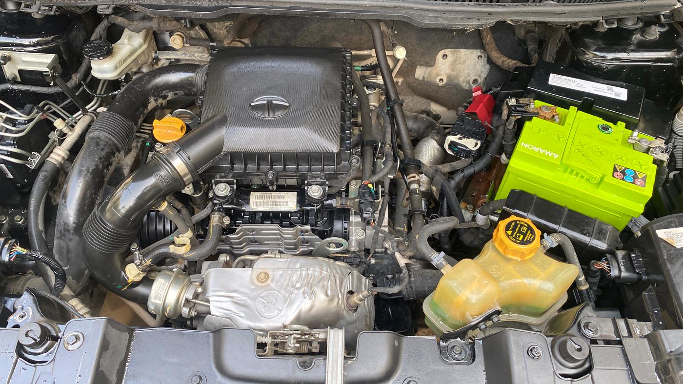 2021 Tata NEXON XZ PLUS PETROL DARK EDITION, Petrol, Manual, 1,07,792 km, Engine View