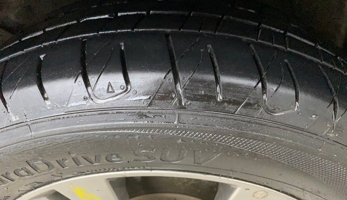 2022 KIA SELTOS HTX IVT 1.5 PETROL, Petrol, Automatic, 1,04,348 km, Left Front Tyre Tread