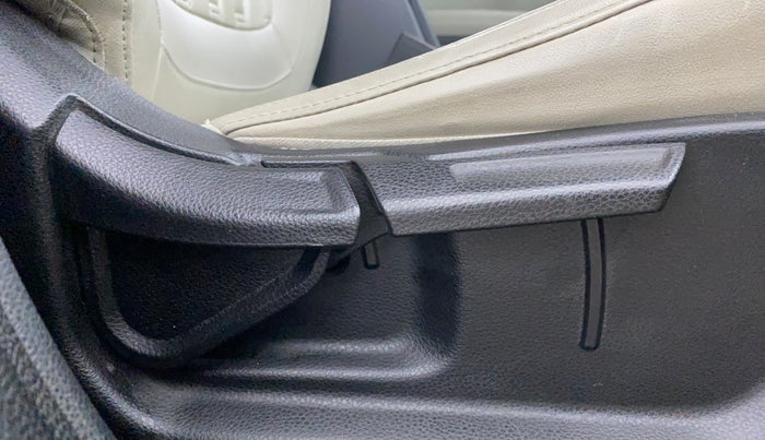 2022 KIA SELTOS HTX IVT 1.5 PETROL, Petrol, Automatic, 1,04,348 km, Driver Side Adjustment Panel