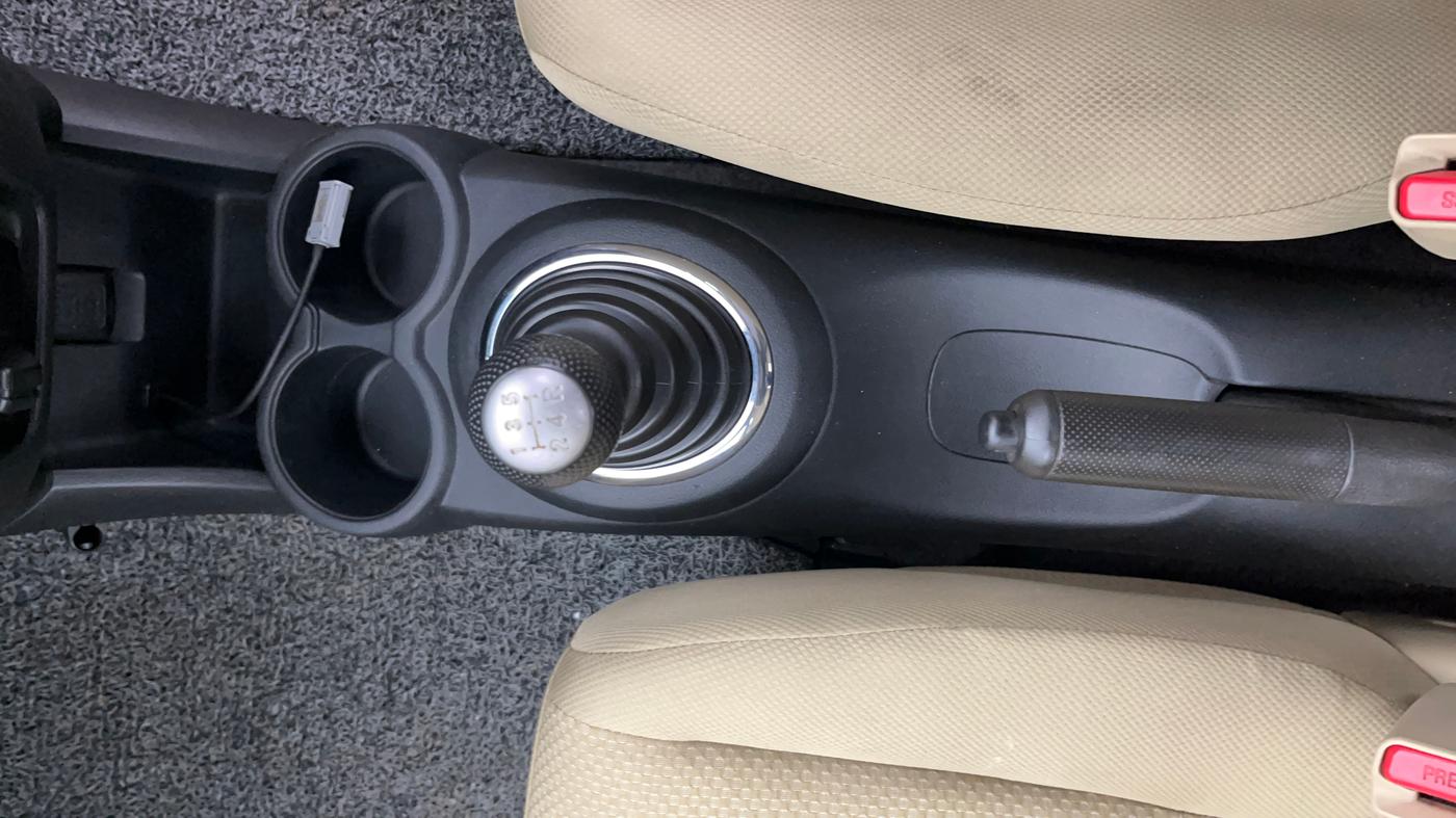 2014 Honda Brio S MT, Petrol, Manual, 29,359 km, Gear Lever