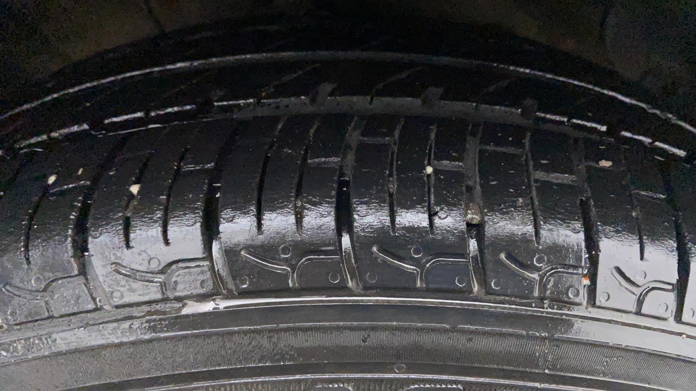 2020 Hyundai NEW SANTRO 1.1 SPORTZ MT CNG, CNG, Manual, 37,396 km, Right Front Tyre Tread