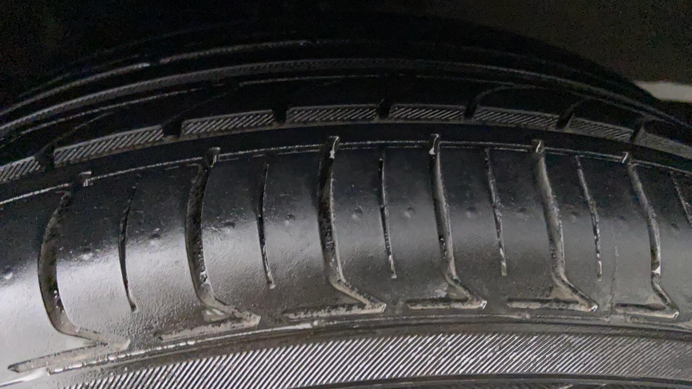 2014 Volkswagen Polo GT TSI 1.2 PETROL AT, Petrol, Automatic, 51,012 km, Left Rear Tyre Tread